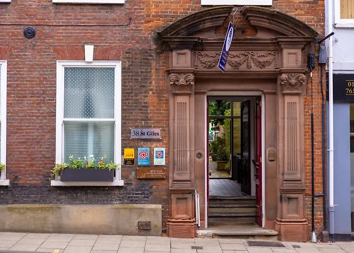 38 St Giles